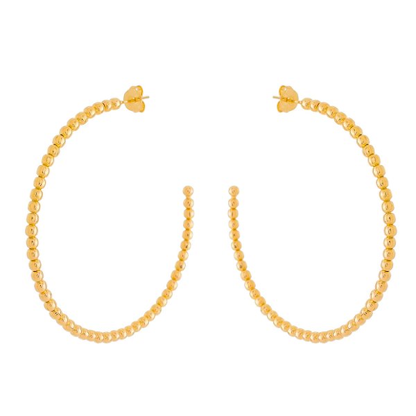 Argola M bolinhas folheada a ouro 18k