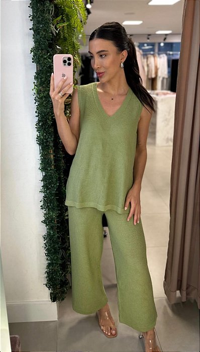 Conjunto Pantacourt Verde