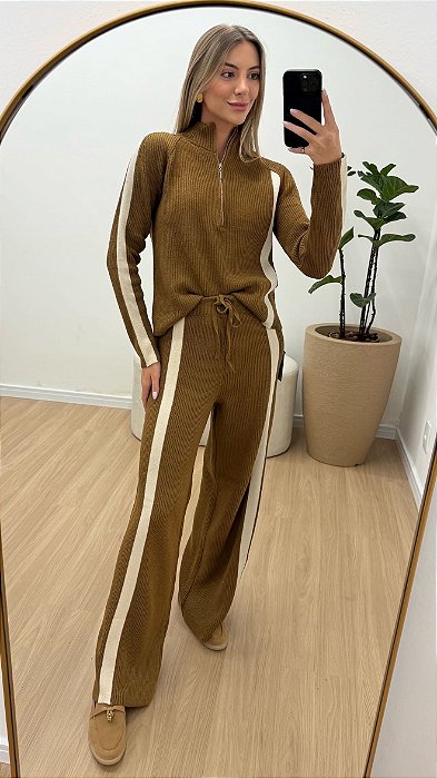 Conjunto de Tricot Albania Caramelo