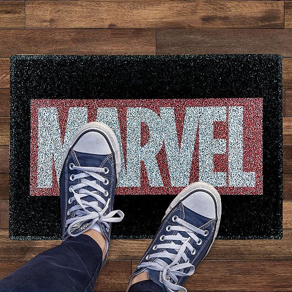 Tapete Capacho Marvel Logo Preto e Vermelho 60x40cm Oficial