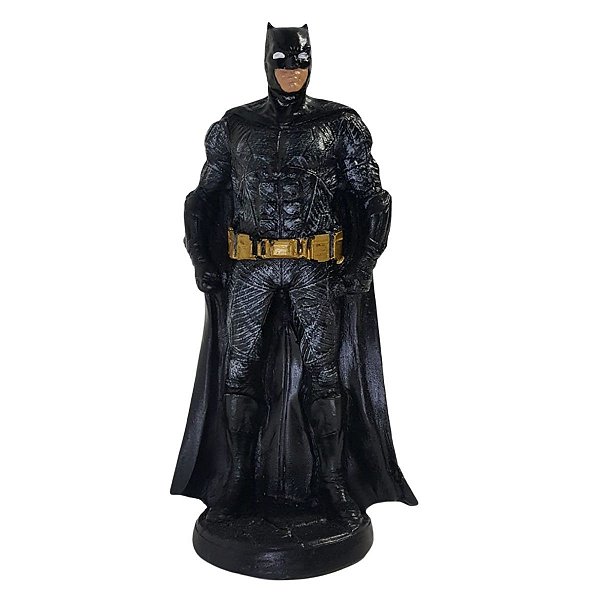 Estátua Batman Em Resina Realista 17 Cm Altura DC Comics - Adrenaland - A  Realidade da Imaginação