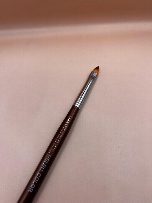 pincel helen color unha marrom pontudo