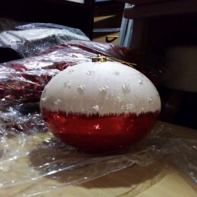 Bola de Natal Vermelha/Branco 20CM