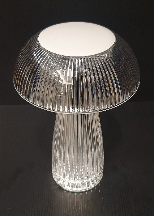 Luminária De Mesa Com Touch USB Em Plástico 24,5x16x16cm HUBME