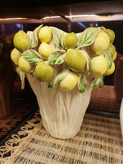 Taça Com Limão De Cerâmica 27cm