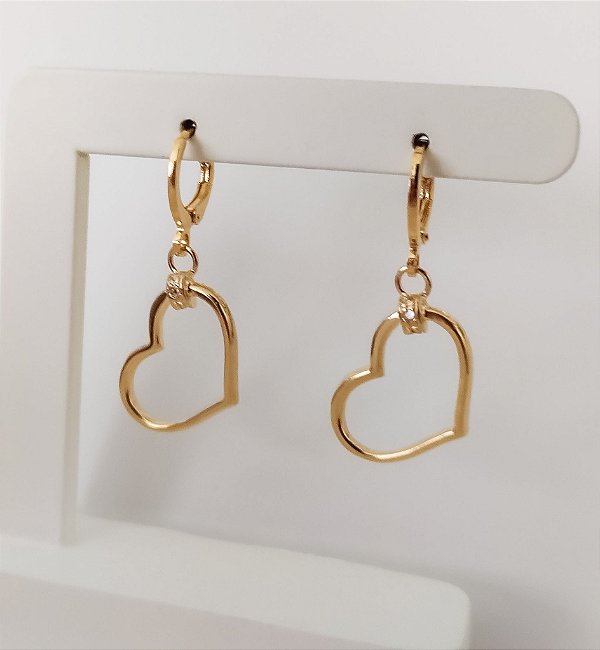 BRINCO ARGOLA CORAÇÃO VAZADO COM ZIRCONIA