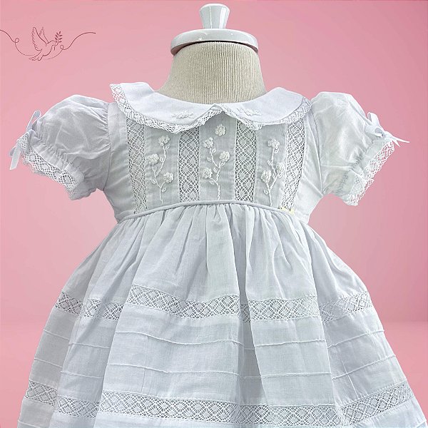Vestido Infantil de Batizado com Bordados e Rendas Roana