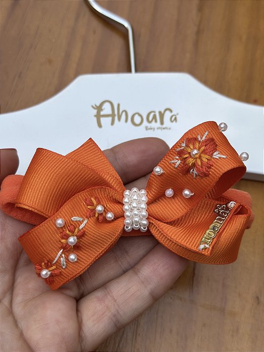 Faixa de Cabelo Menina Infantil na Meia de Seda Média Pêssego e Flores Laranja Roana