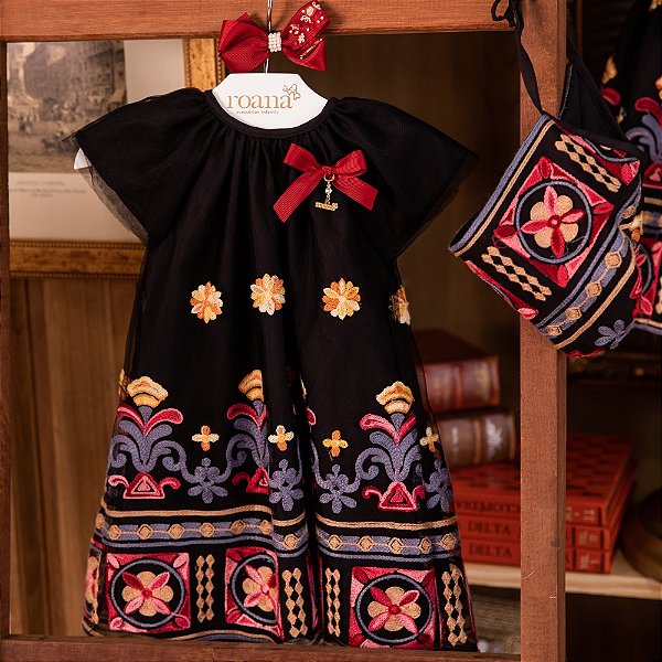 Vestido Infantil Raglan Preto Contos Andinos Roana