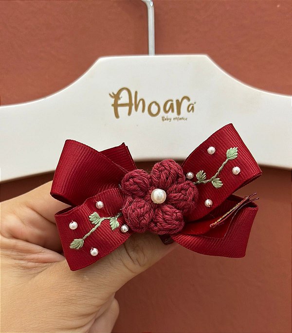 Laço Infantil Médio de Gorgurão Flor de Crochê Pérolas Roana