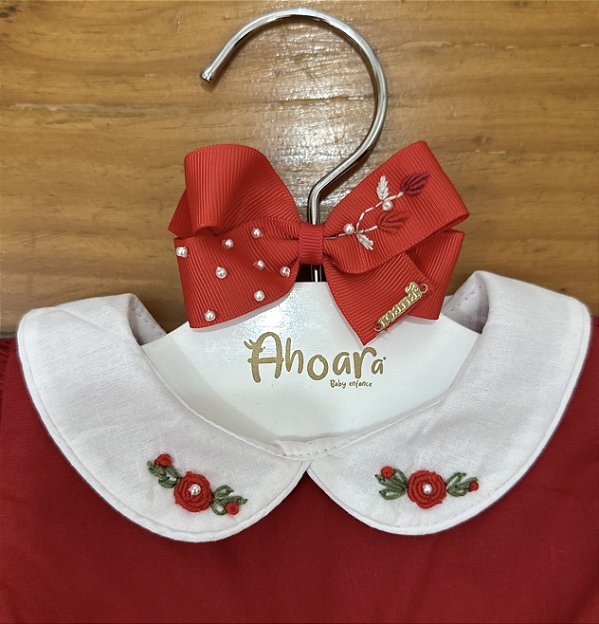Laço Infantil Médio Botão de Flor Lateral Bordado e Pérolas Roana
