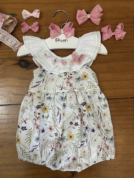 Pimpão Infantil com Gola Bordada e Borboleta 3D Flores no Jardim Estampado Roana