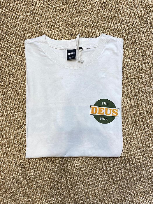 Camiseta Deus Ex Machina