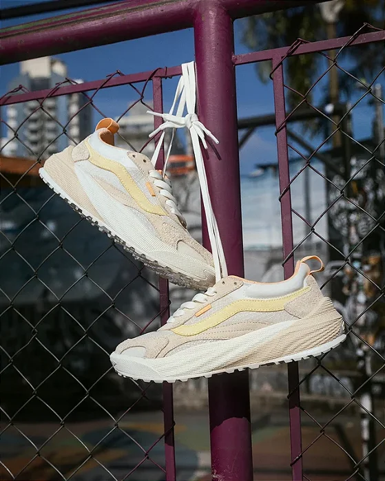 tênis ultrarange neo 2.0 creme brulee yellow