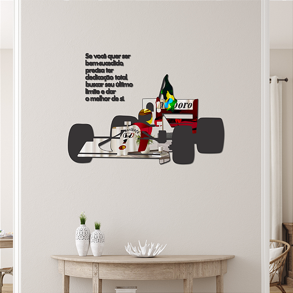 Senna em sua MacLaren Vermelha e Branca - Paixão e Glória