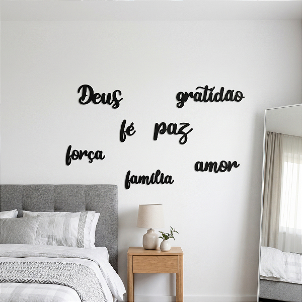 "Kit de Palavras: Gratidão, Paz, Família, Amor, Fé, Deus e Força" - Peça Decorativa em MDF Premium