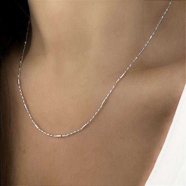 Colar Ísis Prateado