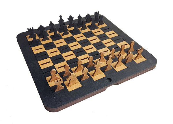 Jogo de xadrez Dobrável Peças e Tabuleiro em Madeira 24 x 24 em Promoção na  Americanas