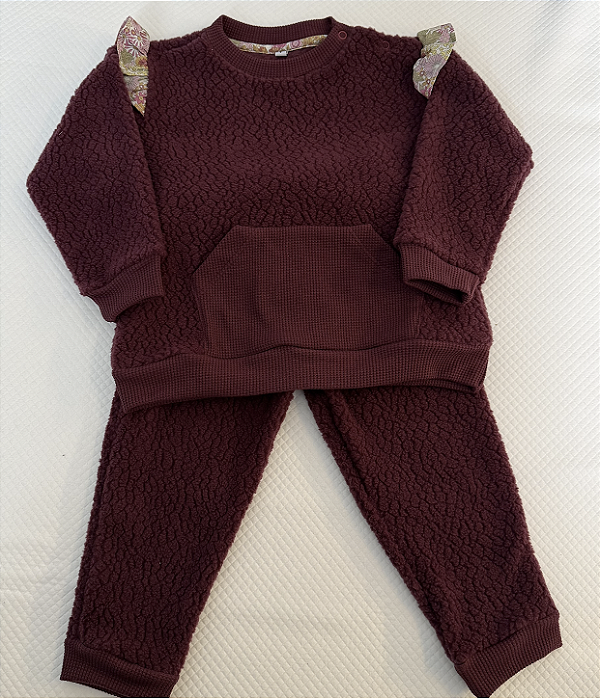 Conjunto de Moletom Bordô com Babado