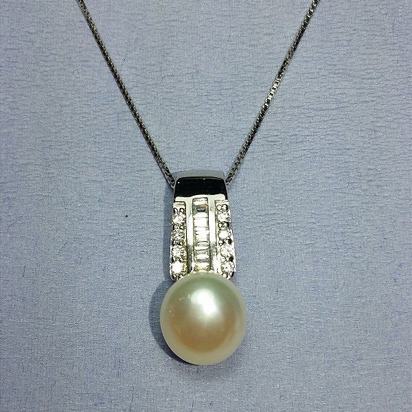 Colar de Prata com Pingente Pérola de Água Doce  - BELEZA CLÁSSICA !!