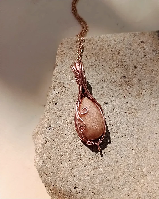 Colar com pingente de Amazonita Marrom