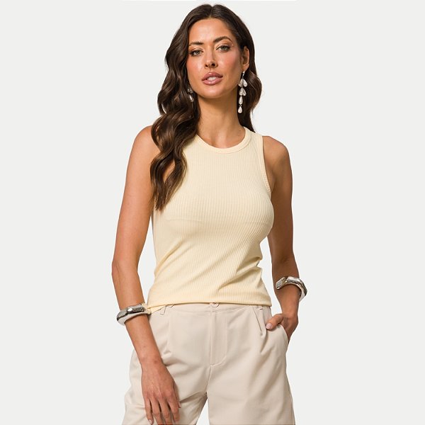 BLUSA DOCE TRAMA REGATA BEGE DE  MALHA CANELADA FEMININA ADULTO