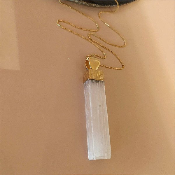 Colar Selenita Branca - Folheado a Ouro