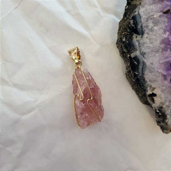 Pingente Hippie Quartzo Morganito Bruto - Folheado a Ouro