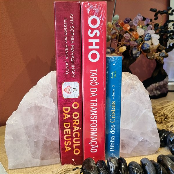 Aparador de Livros Quartzo Rosa Bruto E Lapidado