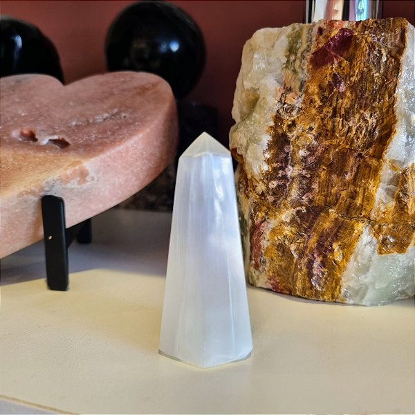 Ponta Obelisco Hexagonal Selenita Branca - 6cm