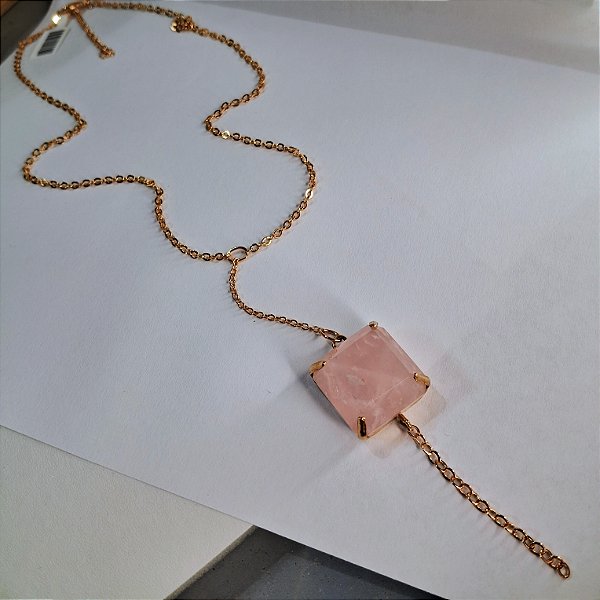 Colar Quadrado Garra Quartzo Rosa - Folheado a Ouro