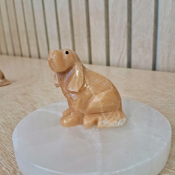 Mini Estatueta Cachorro Calcita Laranja