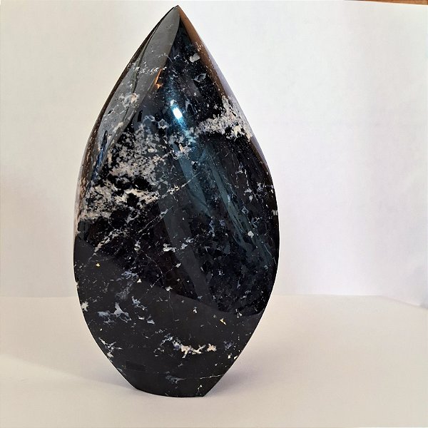 Chama - Forma Livre  Turmalina Negra