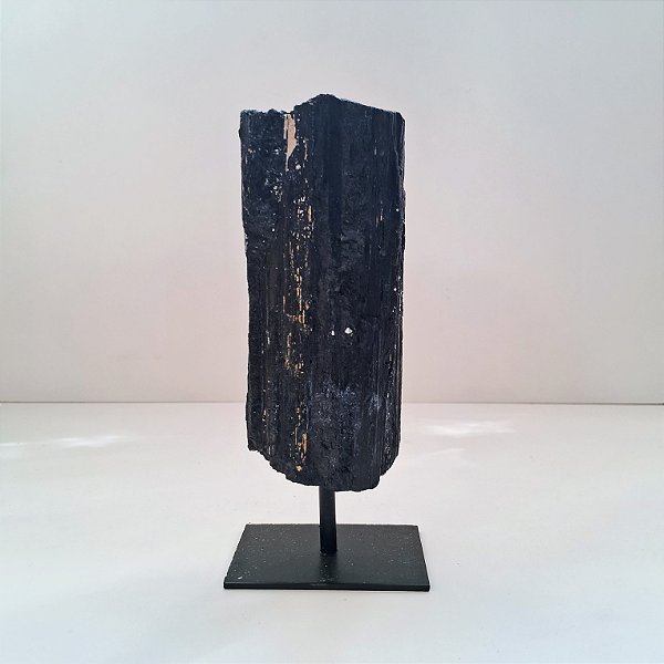 Turmalina Negra Bruta - Base de Ferro