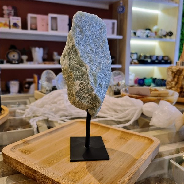 Quartzo Verde Bruto - Base de Ferro