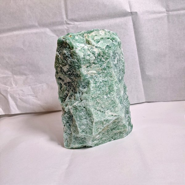 Quartzo Verde Bruto - Base Serrada