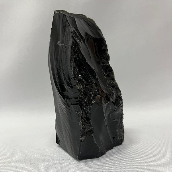 Obsidiana Negra Bruta - Base Serrada