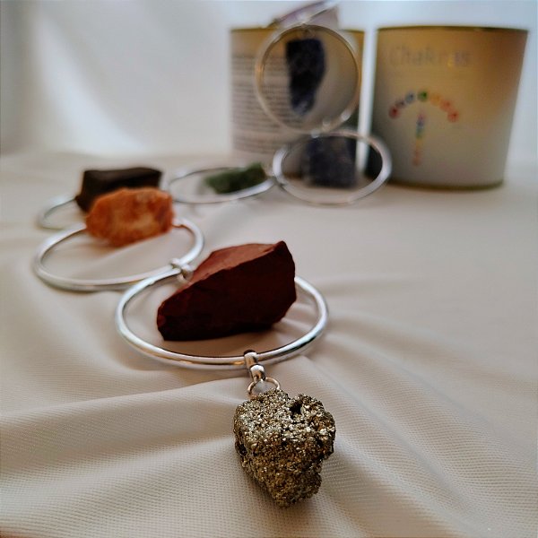 Móbile Argola Chakras - Cristais Brutos - Pirita - Prateado