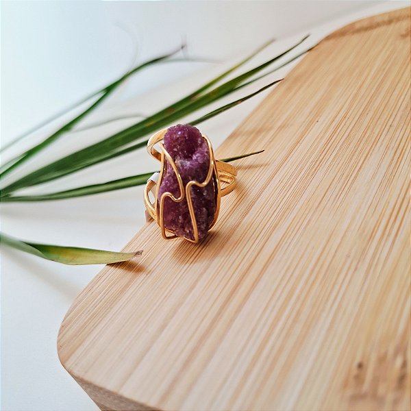 Anel Regulável Hippie Lepidolita - Folheado a Ouro