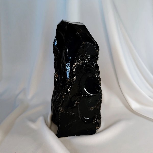 Obsidiana Negra Bruta - Base Serrada