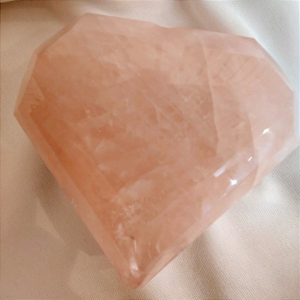 Coração Quartzo Rosa Facetado