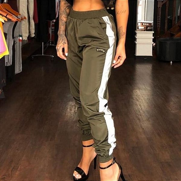 calça verde militar jogger