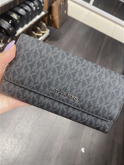 Michael Kors - Carteira Jet Set Travel Large Trifold Leather Couro Três Abas Monograma Preto
