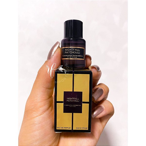 Carolina Herrera - Miniatura Perfume Confidential Nightfall Patchouli Unissex Edp 5ml