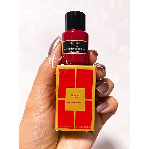 Carolina Herrera - Miniatura Perfume Confidential Sandal Ruby Unissex Edp 5ml