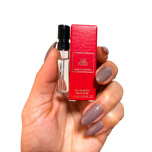 Carolina Herrera - Flaconete Perfume Lucky Charms Collection Me First Feminino Edp 1.5ml