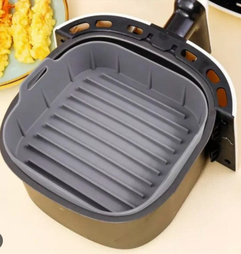 FORMA QUADRADA DE SILICONE PARA AIR FRYER CINZA 20CM - LYOR