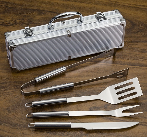 KIT CHURRASCO 5 PEÇAS COM MALETA DE ALUMÍNIO - CLINK