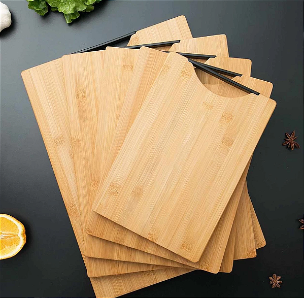 TABUA PARA CORTE DE BAMBU COM ALÇA 28CM X 38CM X 1,8CM - CLINK