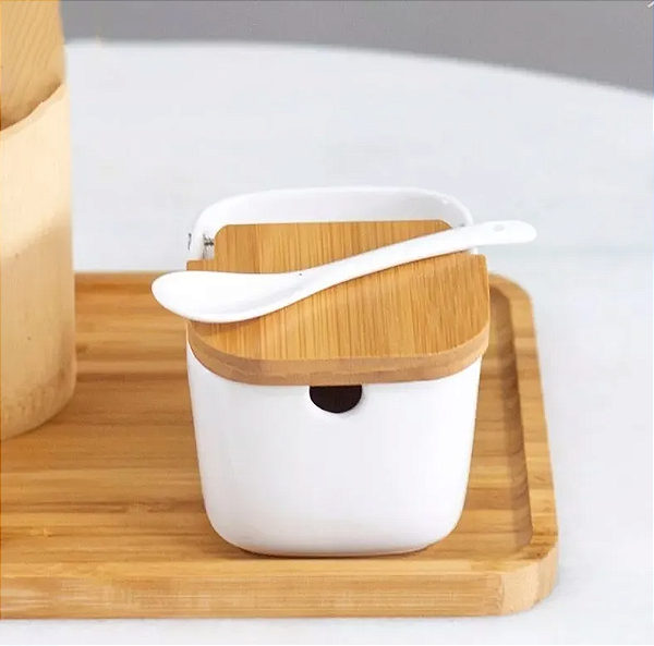 SALEIRO DE MESA DE CERÂMICA COM TAMPA DE BAMBU E COLHER